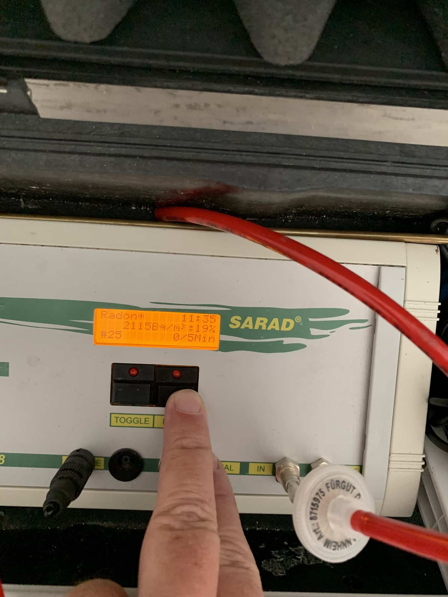 Radon-Messwert von 2115 Bq/m³