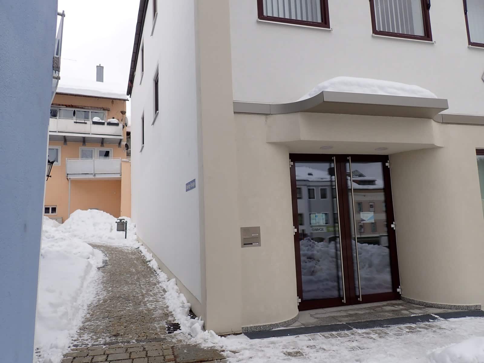 Das Wohn- und Geschäftshaus in Grafenau im Bayerischen Wald
